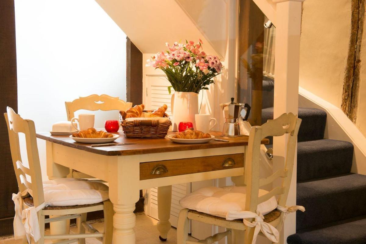 Meddlars A Historic Cottage On The Countryside Edge Of A Vibrant Market Town Hadleigh  Εξωτερικό φωτογραφία
