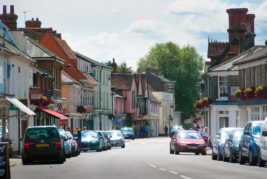 Meddlars A Historic Cottage On The Countryside Edge Of A Vibrant Market Town Hadleigh  Εξωτερικό φωτογραφία