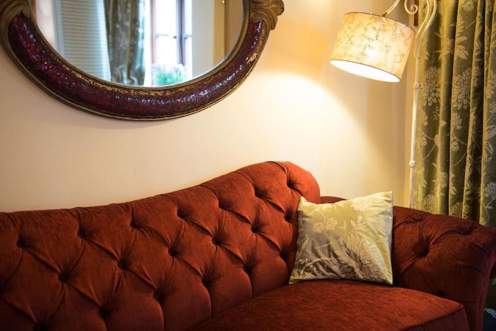 Meddlars A Historic Cottage On The Countryside Edge Of A Vibrant Market Town Hadleigh  Εξωτερικό φωτογραφία